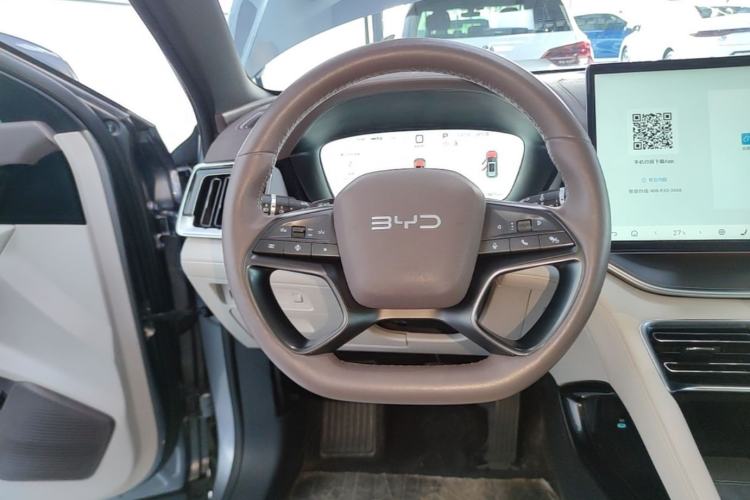 Used BYD Song PLUS New Energy 2025 EV 520km Premium Version Steering Wheel
