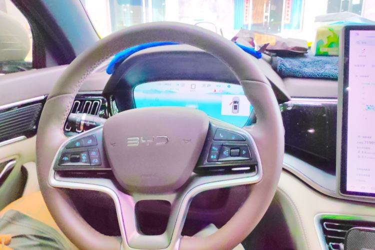 Used BYD Song PLUS New Energy 2025 DM-i 112KM Prestige Model Steering Wheel
