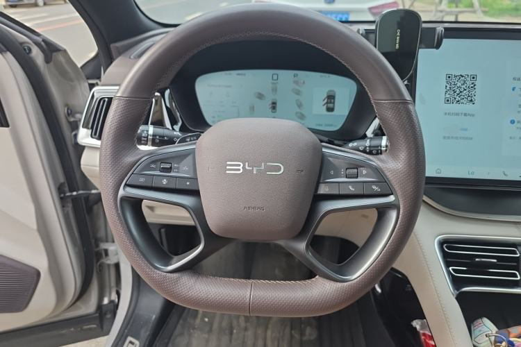 Used BYD Song PLUS New Energy 2025 DM-i Intelligent Driving 160KM Flagship Model Steering Wheel
