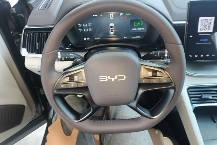 Used BYD Song PLUS New Energy 2025 EV Intelligent Driving Edition 520km Luxury Model Steering Wheel