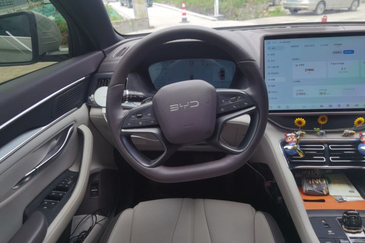 Used BYD Song PLUS New Energy 2025 DM-i Intelligent Driving 160KM Flagship Model Steering Wheel