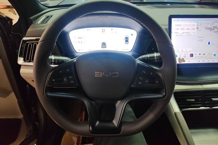 Used BYD Song PLUS New Energy 2025 EV 520km Luxury Version Steering Wheel
