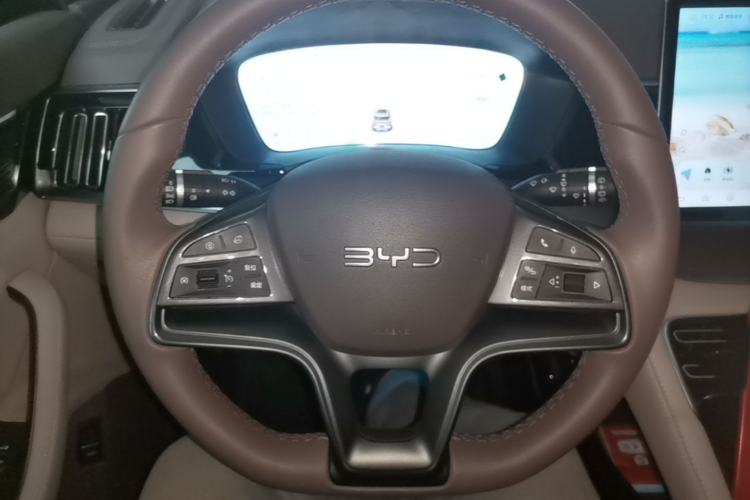 Used BYD Song PLUS New Energy 2025 DM-i 112KM Prestige Model Steering Wheel