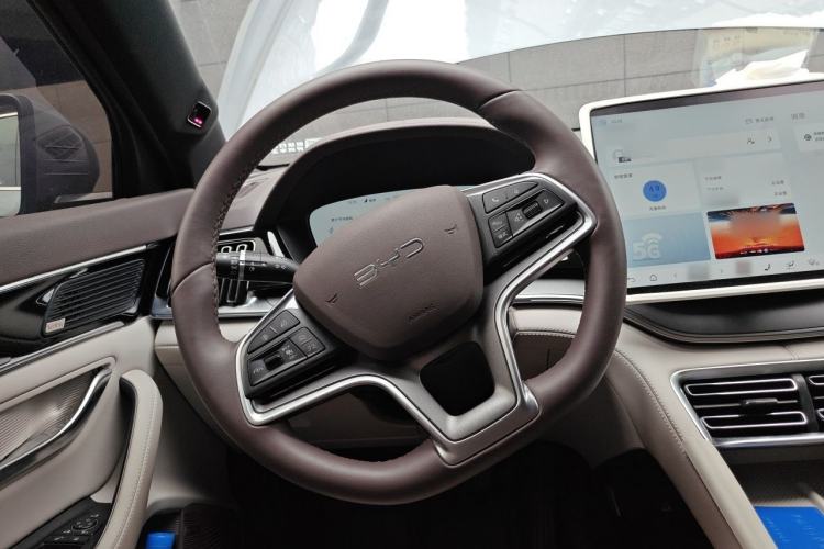 Used BYD Song PLUS New Energy 2025 DM-i 160KM Flagship PLUS Steering Wheel