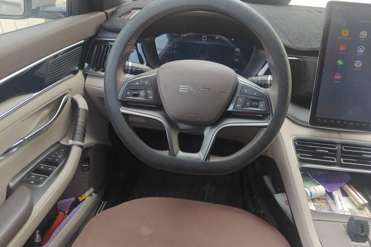 Used BYD Song PLUS New Energy 2025 EV 520km Luxury Version Steering Wheel