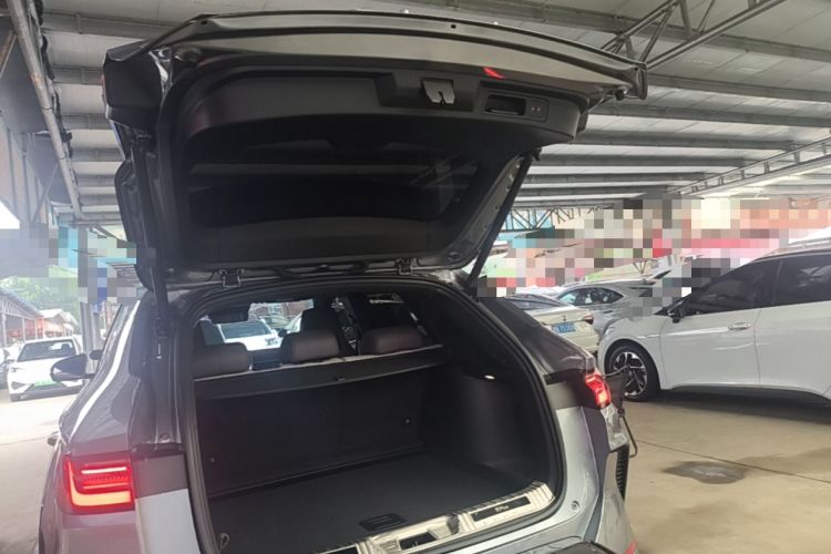Used BYD Song PLUS New Energy 2025 DM-i 112KM Prestige Model Trunk