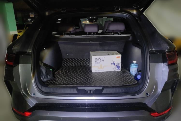 Used BYD Song PLUS New Energy 2025 DM-i 112KM Prestige Model Trunk