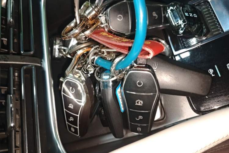 Used BYD Song PLUS New Energy 2025 EV Intelligent Driving Edition 520km Luxury Model Vehicle Key