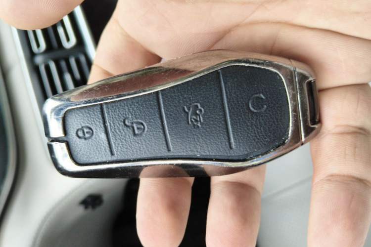 Used BYD Song PLUS New Energy 2025 EV Intelligent Driving Version 520km Premium Model Vehicle Key