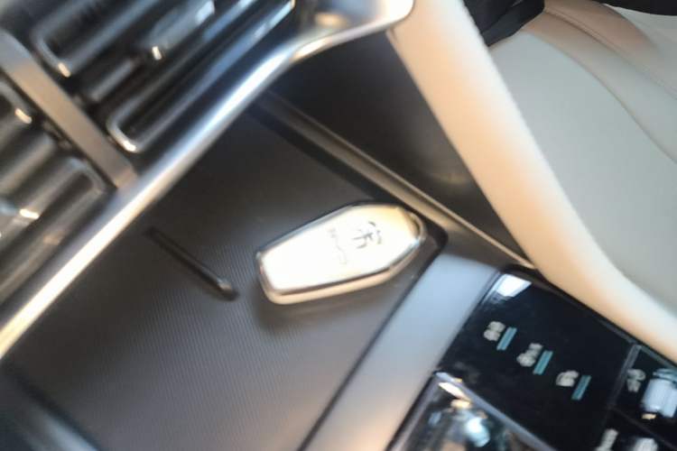 Used BYD Song PLUS New Energy 2025 EV Intelligent Driving Edition 520km Luxury Model Vehicle Key