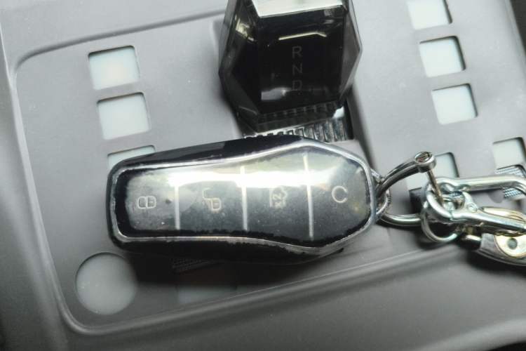 Used BYD Song PLUS New Energy 2025 EV 520km Luxury Version Vehicle Key