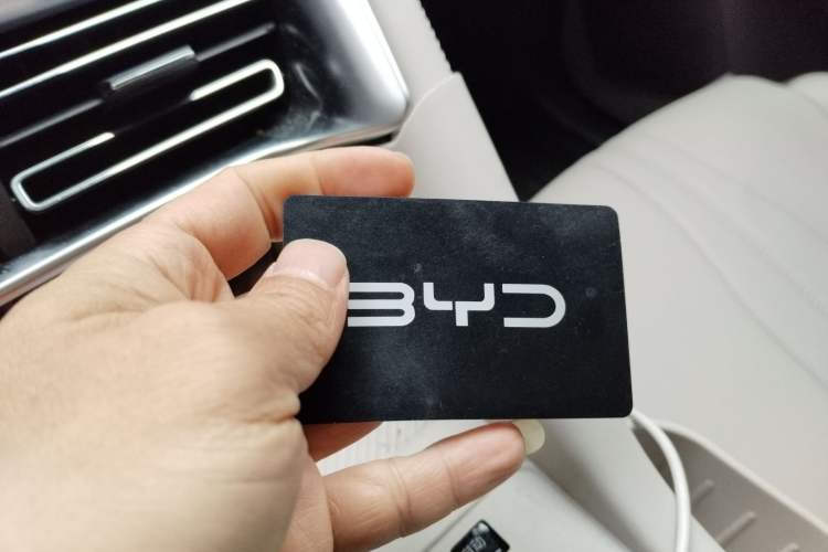 Used BYD Song PLUS New Energy 2025 EV Intelligent Driving Edition 520km Luxury Model Vehicle Key