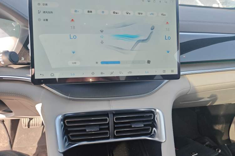 Used BYD Song PLUS New Energy 2025 DM-i Intelligent Driving 160KM Flagship Model Audio And AC Panel