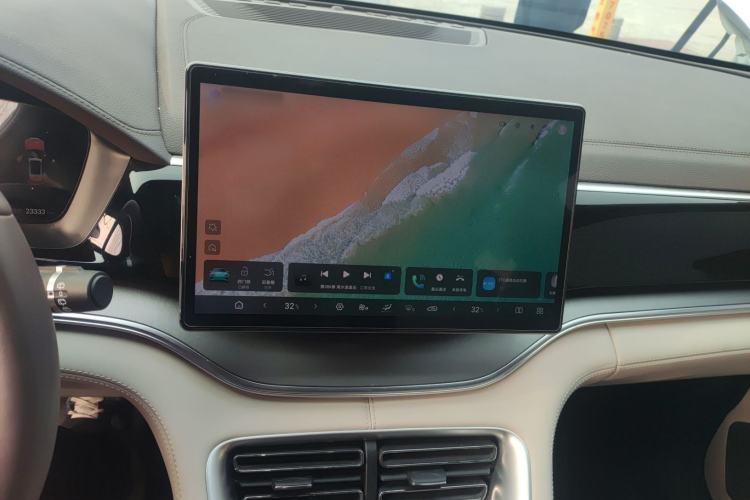Used BYD Song PLUS New Energy 2025 DM-i 112KM Prestige Model Audio And AC Panel