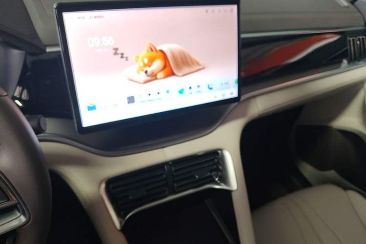 Used BYD Song PLUS New Energy 2025 DM-i 112KM Prestige Model Audio And AC Panel