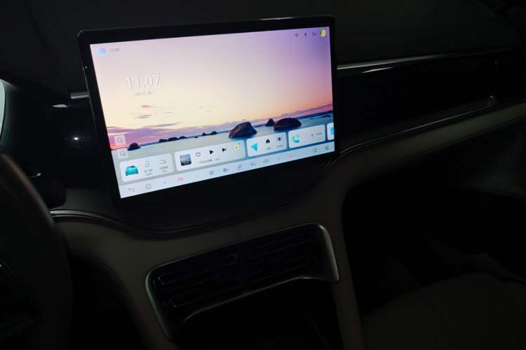 Used BYD Song PLUS New Energy 2025 DM-i 112KM Prestige Model Audio And AC Panel