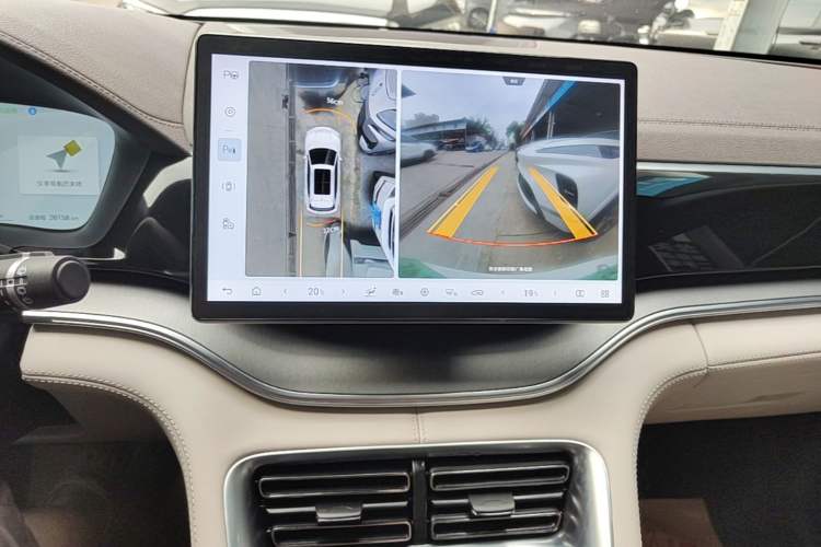 Used BYD Song PLUS New Energy 2025 EV Intelligent Driving Edition 520km Luxury Model Audio And AC Panel