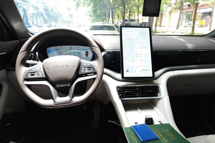 Used BYD Song PLUS New Energy 2025 DM-i 112KM Prestige Model Center Console