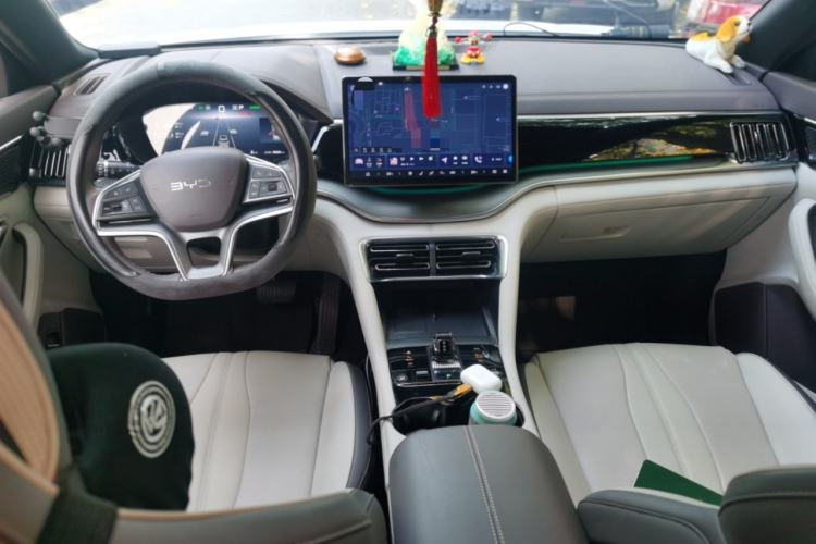 Used BYD Song PLUS New Energy 2025 EV 520km Premium Version Center Console