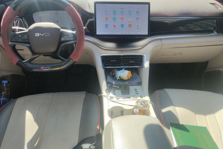 Used BYD Song PLUS New Energy 2025 EV Intelligent Driving Edition 520km Luxury Model Center Console
