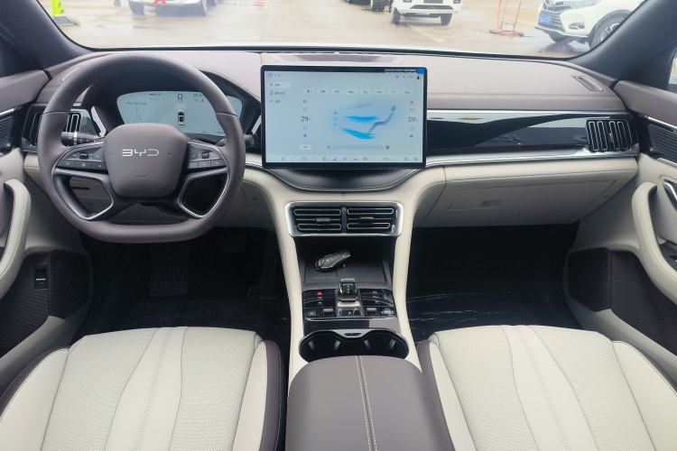 Used BYD Song PLUS New Energy 2025 EV Intelligent Driving Edition 520km Luxury Model Center Console