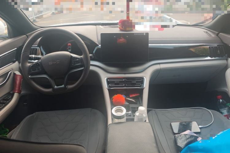 Used BYD Song PLUS New Energy 2025 EV 520km Luxury Version Center Console