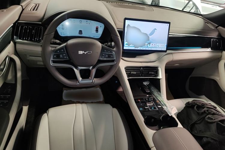 Used BYD Song PLUS New Energy 2025 DM-i 112KM Prestige Model Center Console