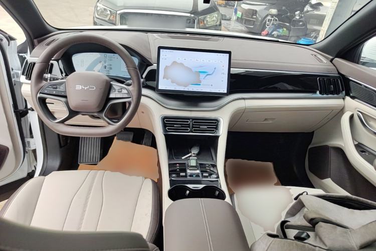 Used BYD Song PLUS New Energy 2025 EV Intelligent Driving Edition 520km Luxury Model Center Console