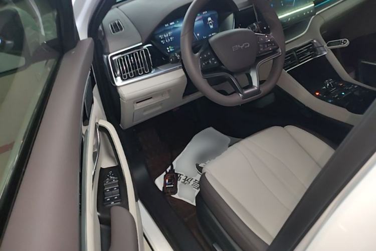 Used BYD Song PLUS New Energy 2025 DM-i 112KM Prestige Model Driver Seat
