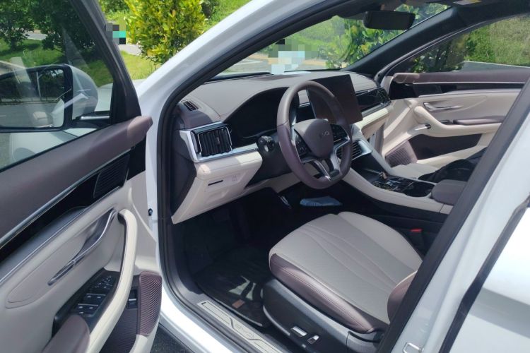 Used BYD Song PLUS New Energy 2025 DM-i 160KM Flagship Model Driver Seat