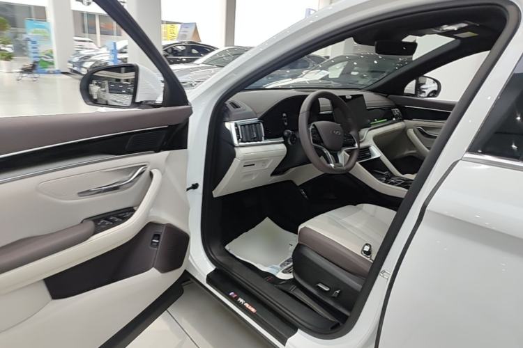 Used BYD Song PLUS New Energy 2025 DM-i 112KM Prestige Model Driver Seat