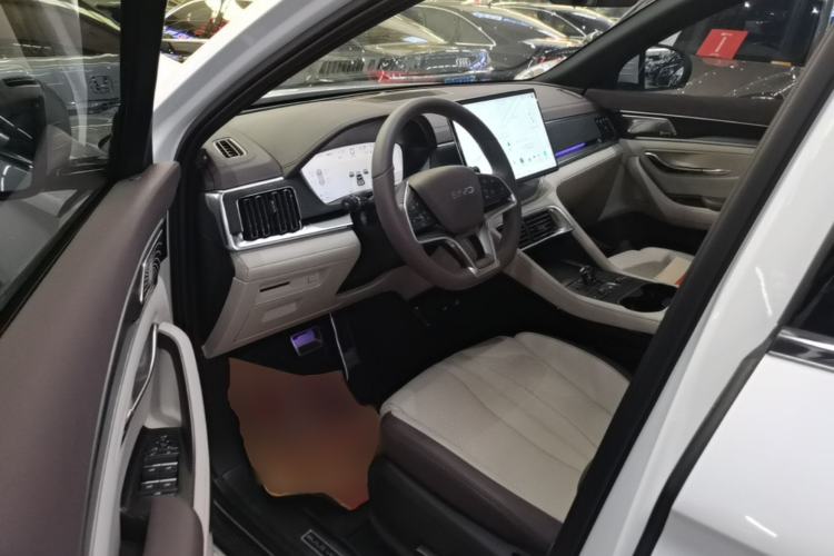 Used BYD Song PLUS New Energy 2025 DM-i 160KM Flagship Model Driver Seat