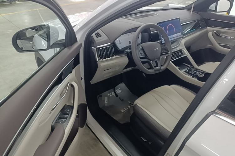 Used BYD Song PLUS New Energy 2025 DM-i 112KM Prestige Model Driver Seat