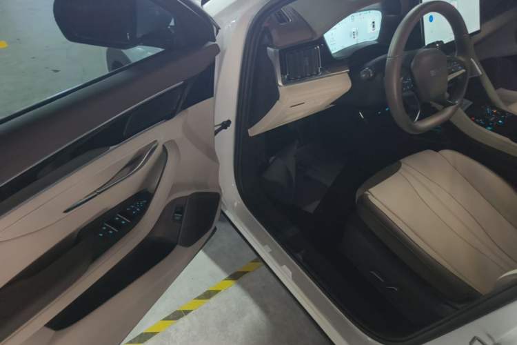 Used BYD Song PLUS New Energy 2025 EV Intelligent Driving Version 520km Premium Model Driver Seat