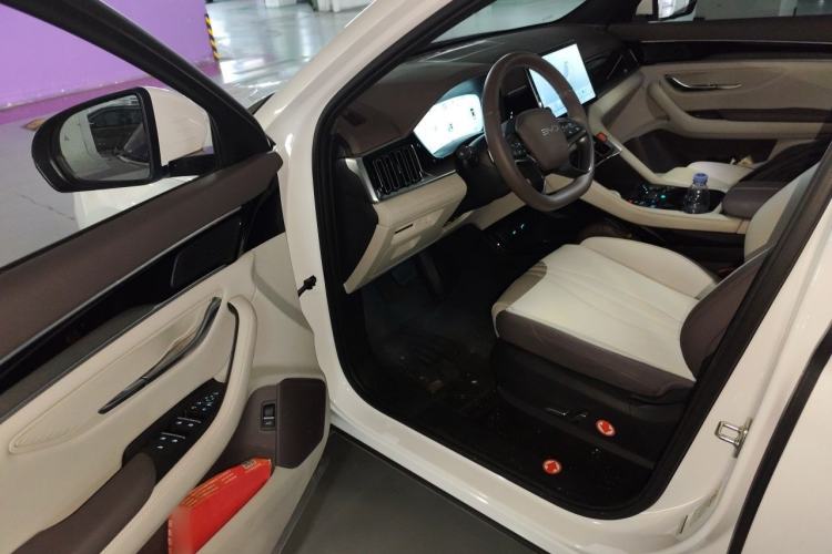 Used BYD Song PLUS New Energy 2025 EV Intelligent Driving Edition 520km Luxury Model Driver Seat