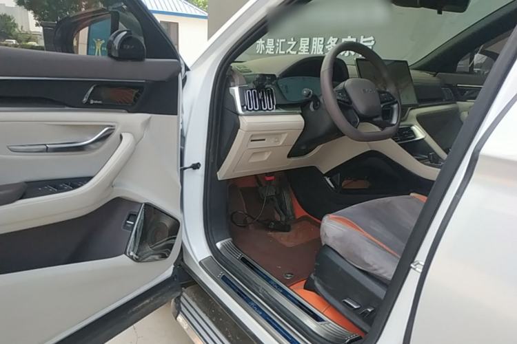 Used BYD Song PLUS New Energy 2025 DM-i Smart Drive 112KM Prestige Model Driver Seat