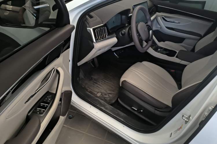 Used BYD Song PLUS New Energy 2025 EV Intelligent Driving Version 520km Premium Model Driver Seat