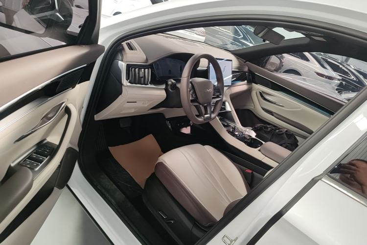 Used BYD Song PLUS New Energy 2025 DM-i 112KM Prestige Model Driver Seat
