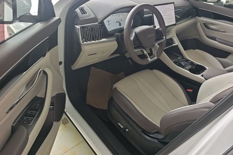 Used BYD Song PLUS New Energy 2025 DM-i 112KM Prestige Model Driver Seat