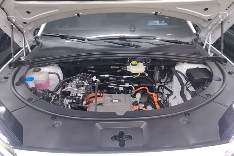 Used BYD Song PLUS New Energy 2025 EV Intelligent Driving Version 520km Premium Model Engine Bay
