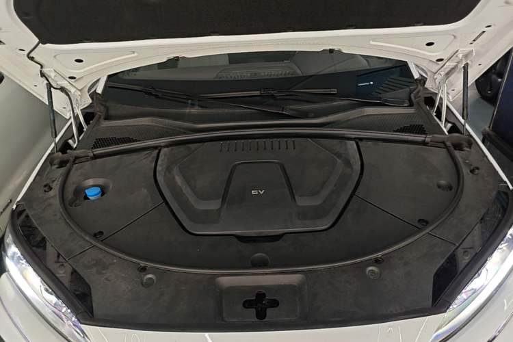 Used BYD Song PLUS New Energy 2025 EV 520km Luxury Version Engine Bay