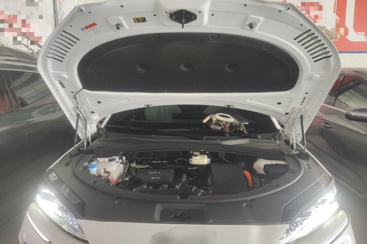 Used BYD Song PLUS New Energy 2025 DM-i Intelligent Driving 160KM Flagship Model Engine Bay