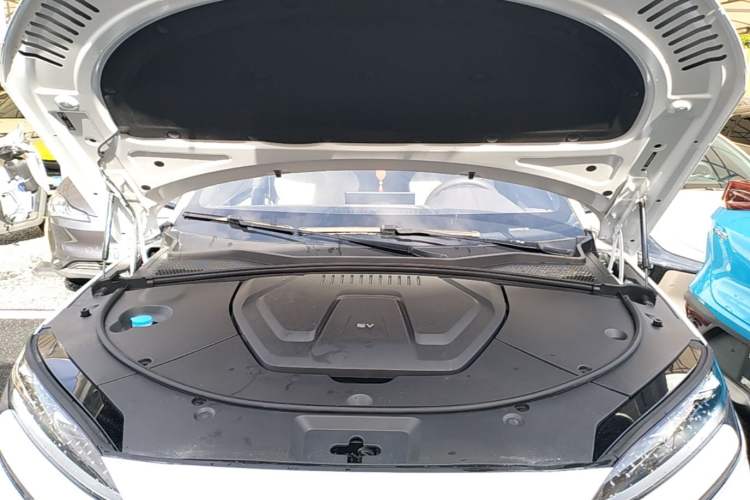 Used BYD Song PLUS New Energy 2025 EV 520km Luxury Version Engine Bay