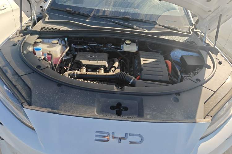 Used BYD Song PLUS New Energy 2025 DM-i Intelligent Driving 160KM Flagship Model Engine Bay