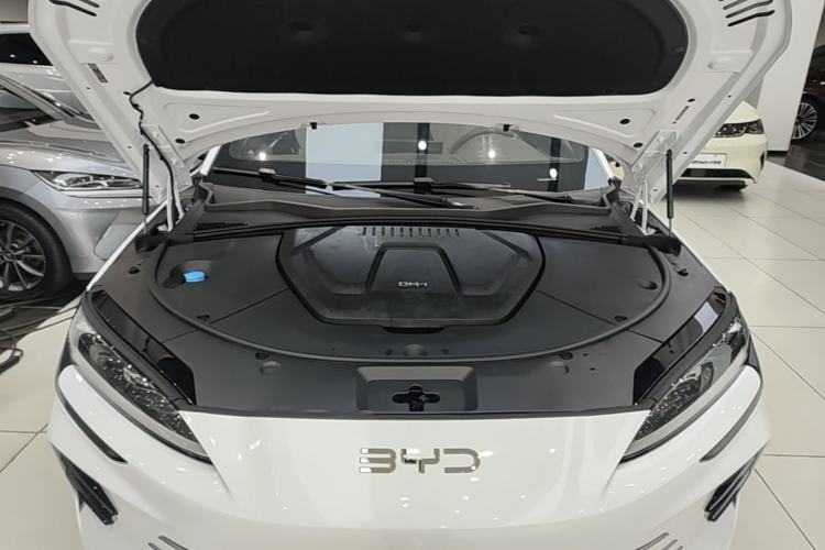 Used BYD Song PLUS New Energy 2025 DM-i 112KM Prestige Model Engine Bay