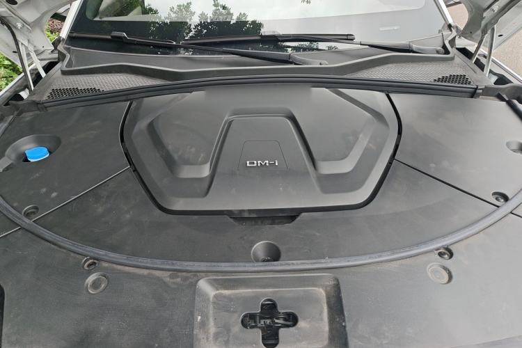 Used BYD Song PLUS New Energy 2025 DM-i 112KM Prestige Model Engine Bay