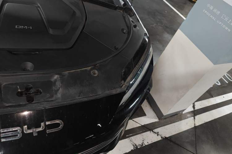 Used BYD Song PLUS New Energy 2025 DM-i 112KM Prestige Model Engine Bay Left