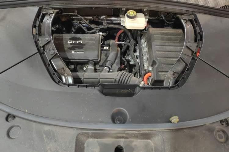 Used BYD Song PLUS New Energy 2025 DM-i 112KM Prestige Model Engine Bay