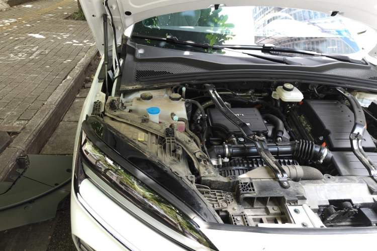 Used BYD Song PLUS New Energy 2025 DM-i 112KM Prestige Model Engine Bay Right