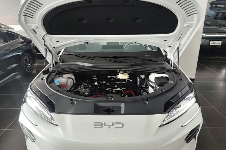 Used BYD Song PLUS New Energy 2025 EV Intelligent Driving Version 520km Premium Model Engine Bay